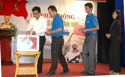 Ngành Giáo dục tích cực hưởng ứng Chương trình “Tháng Tám vì Trường Sa”